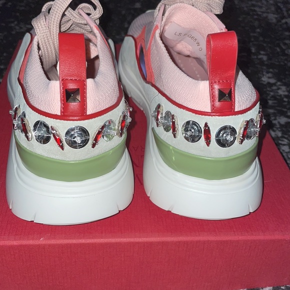 Valentino Garavani Embellished Pink Sneakers ๐๐ธ - Picture 6 of 12